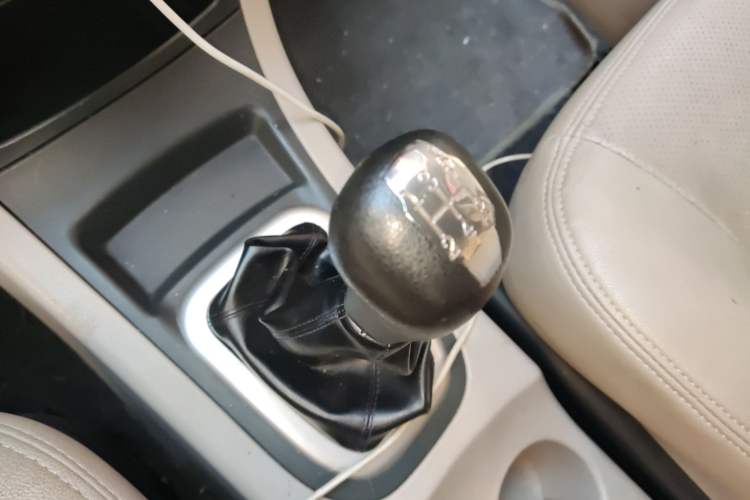 Used Dongfeng Shuaike 2016 1.6L Manual Comfort Model