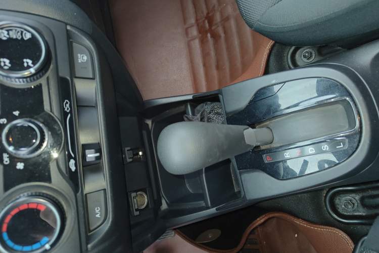 Used Honda Fit 2014 1.5L LX CVT Comfort Model
