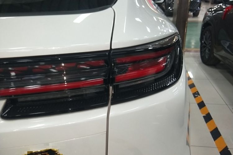 Used Changan UNI-K iDD 2024 Chuzhi iDD 1.5T 135km Smart & Fun Model