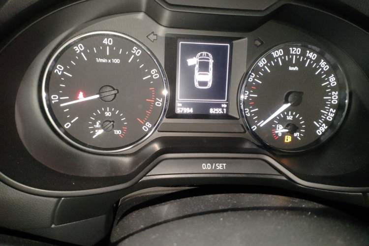 Used Skoda Octavia 2017 TSI280 DSG Smart Drive Edition Odometer Close Up