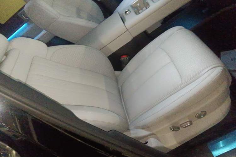 Used Formula Leopard Tai 7 2025 Model 200 km Two-Wheel Drive Max Edition
