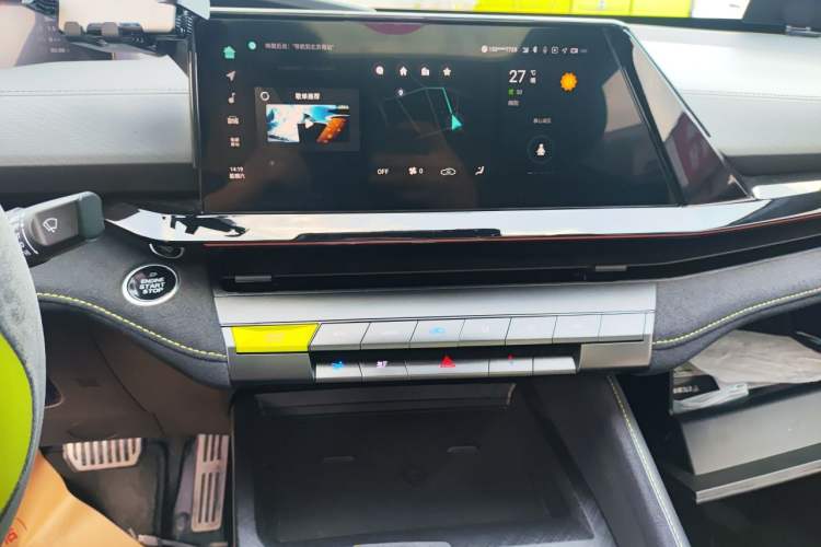 Used CHANGAN UNI-V 2022 1.5T Sport Edition
