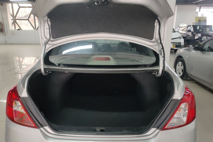 Used Nissan Sunny 2015 1.5XE Manual Comfort Edition
