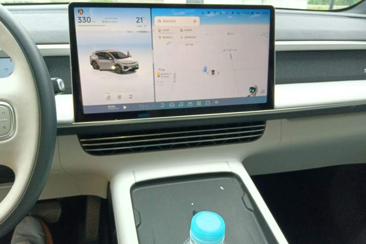 Used XPeng G6 2023 580 Long-Range Pro Audio And AC Panel