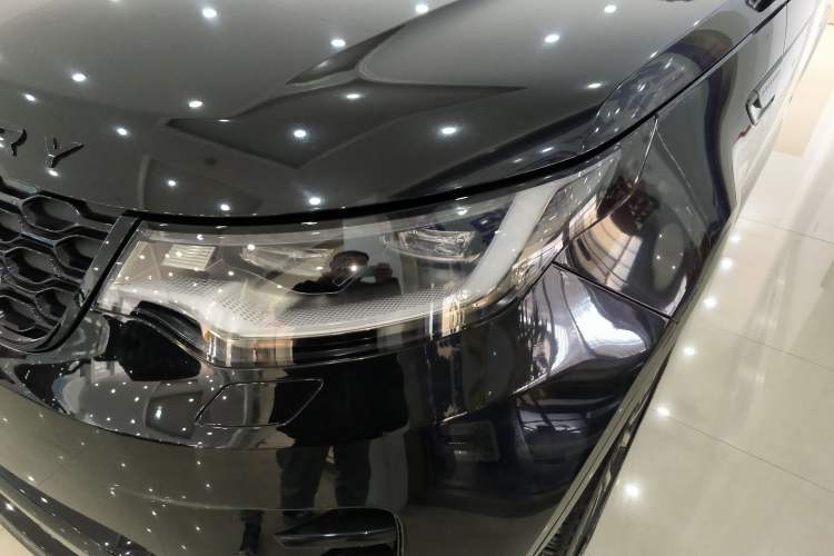 Used Land Rover Discovery 2023 Restyled 360 PS R-Dynamic SE