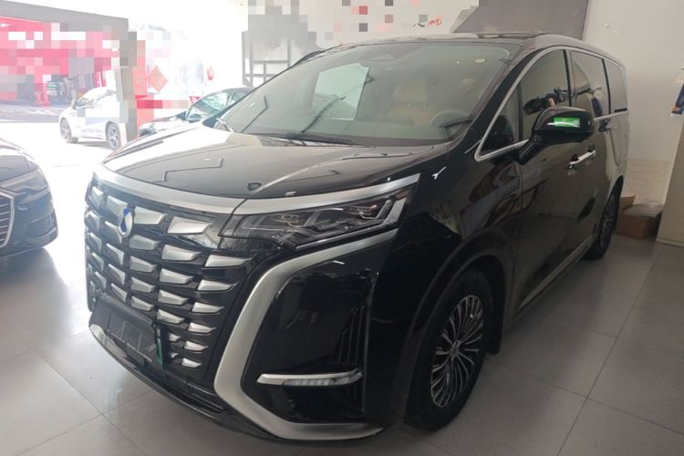 Used Denza D9 2022 DM-i 1040 Prestige Model