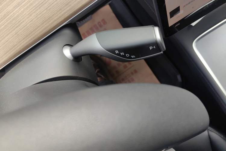 Used Tesla Model Y 2022 Rear-Wheel-Drive Version