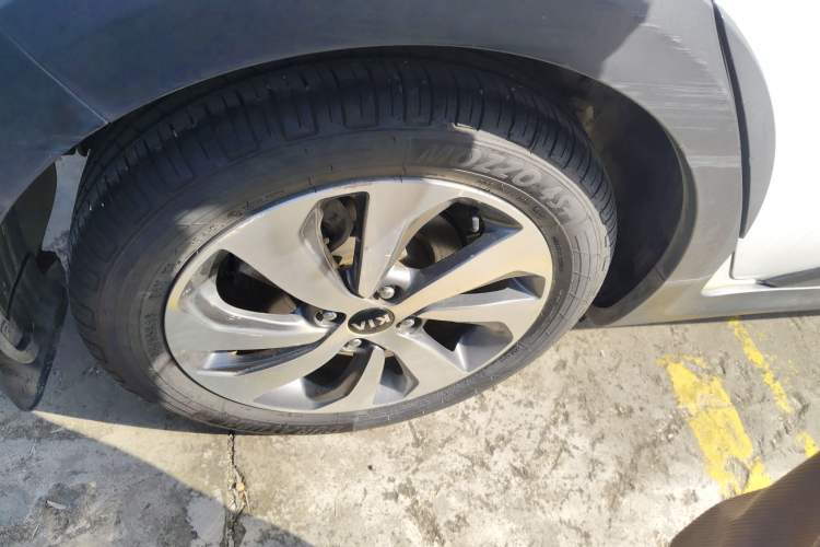 Used Kia KX Cross 2017 1.4L AT GLS