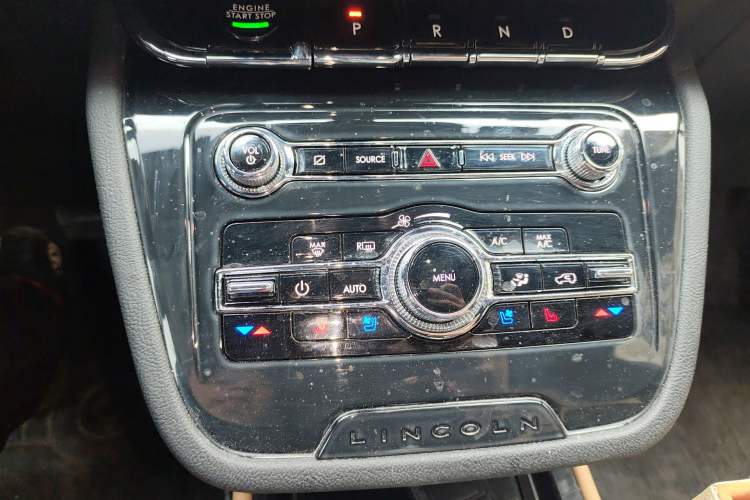 Used Lincoln Corsair 2022 2.0T Four-Wheel Drive Luxury Edition Gear Lever