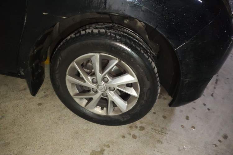Used FORTHING Lingzhi PLUS 2021 2.0L Manual Luxury 7-Seater
