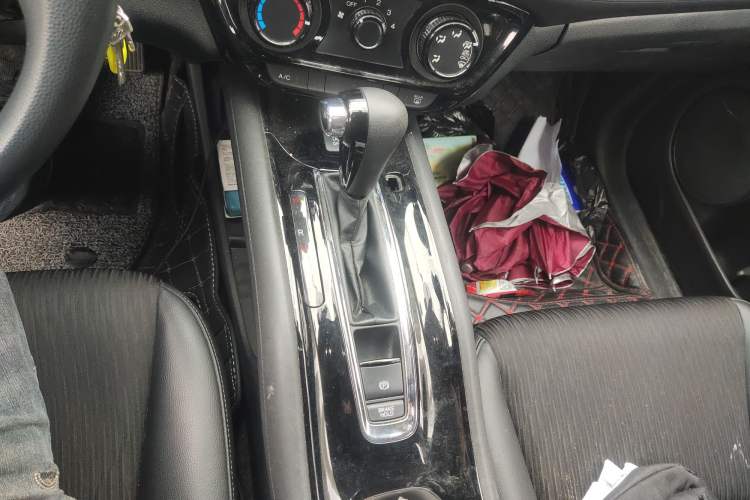 Used Honda Vezel 2020 1.5L CVT Pioneer Edition