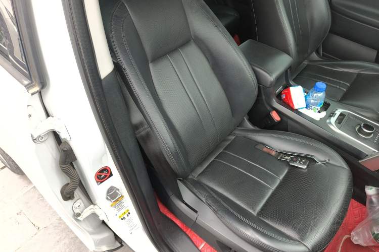 Used Land Rover Discovery Sport 2018 240 PS SE Version