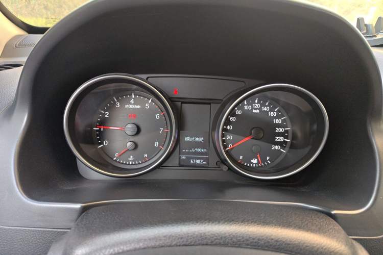 Used Haval H6 2016 Upgraded Model 1.5T Manual Two-Wheel Drive Urban Version
