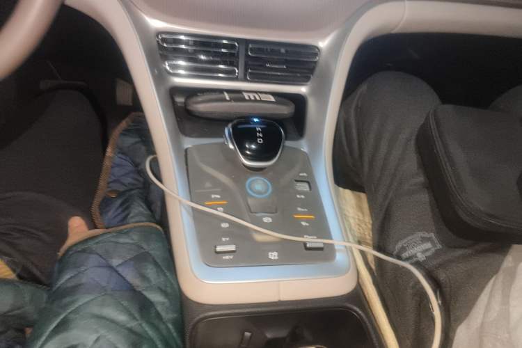 Used BYD Song Pro New Energy 2024 HONOR Edition DM-i 71KM Navigation Model
