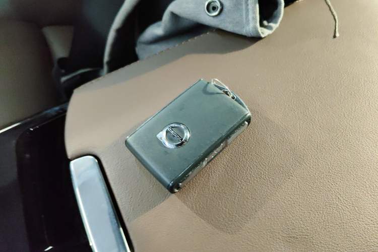 Used Volvo S90 New Energy 2024 Plug-in Hybrid Four-Wheel Drive Long-Range Luxury Smart Edition