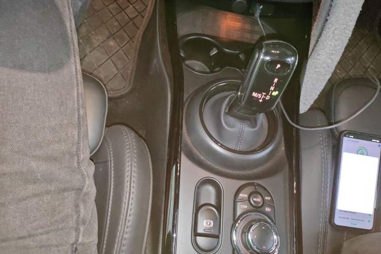 Used MINI Clubman 2023 Revised 2.0T COOPER S Connoisseur Gear Lever
