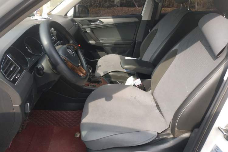 Used Volkswagen Tiguan L 2019 330TSI Automatic Two-Wheel Drive Panoramic Comfort Edition China VI Standard