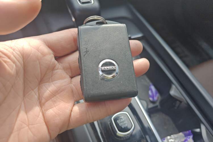 Used Volvo XC60 2021 T5 4x4 Smart Luxury Edition