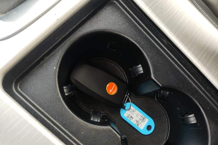 Used Geely Auto Emgrand X7 Sport 2018 1.8TD Automatic Two-Wheel Drive Smart Connect 4G Internet Edition
