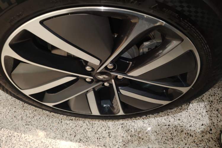 Used Li Auto L9 2022 Max model
