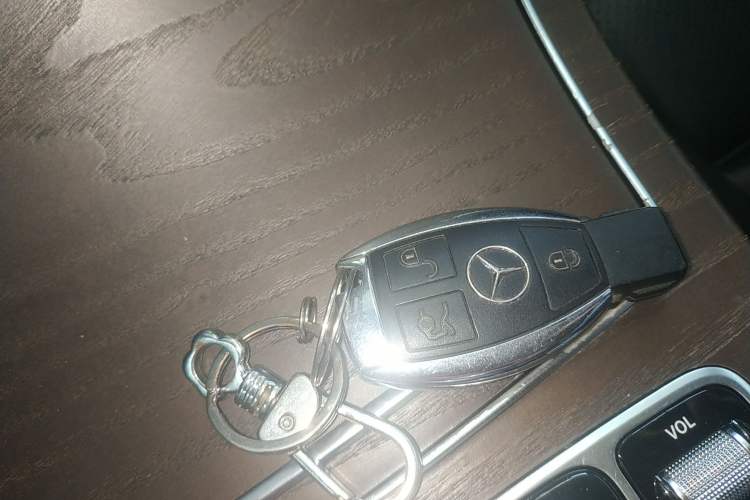 Used Mercedes-Benz GLC 2016 GLC 300 4MATIC Dynamic Model