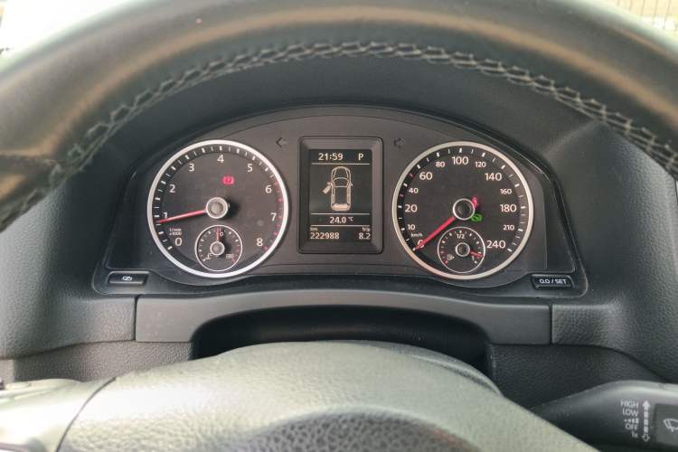 Used Volkswagen Tiguan 2012 1.8TSI Automatic Two-Wheel Drive Trend Edition Instrument Cluster