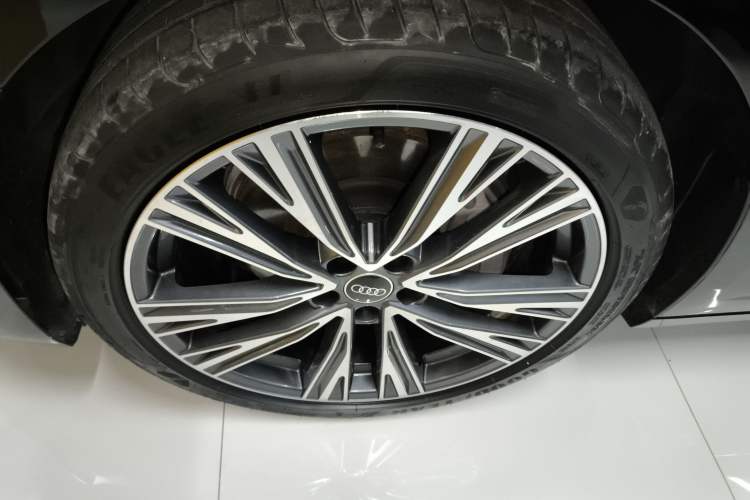 Used Audi A6L 2024 45 TFSI quattro Prestige Elegant Edition
