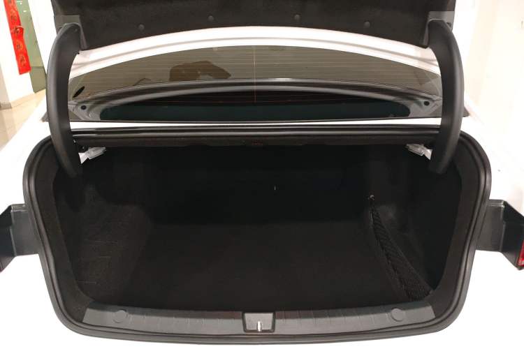 Used BYD Qin PLUS 2024 HONOR Edition DM-i 55KM Leading Model
