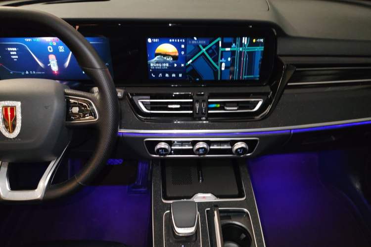 Used Hongqi HS5 2023 2.0T Qixiang Pro Edition
