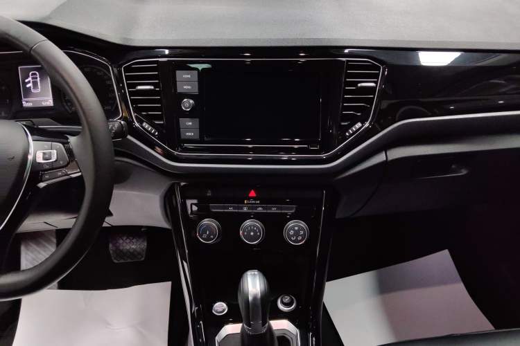 Used Volkswagen T-ROC 2019 280TSI DSG Two-Wheel Drive Comfort Version China VI Standard