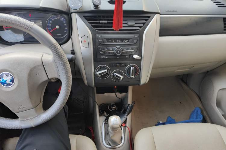 Used Venucia D50 2015 1.6L Manual Fashion Edition