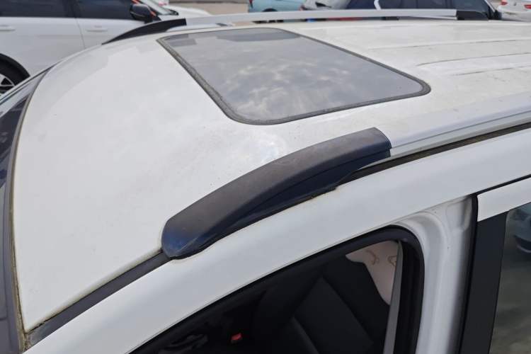 Used CHANGAN KAICHENG Oushang A600 2016 1.5L Manual Luxury 7-Seater Roof