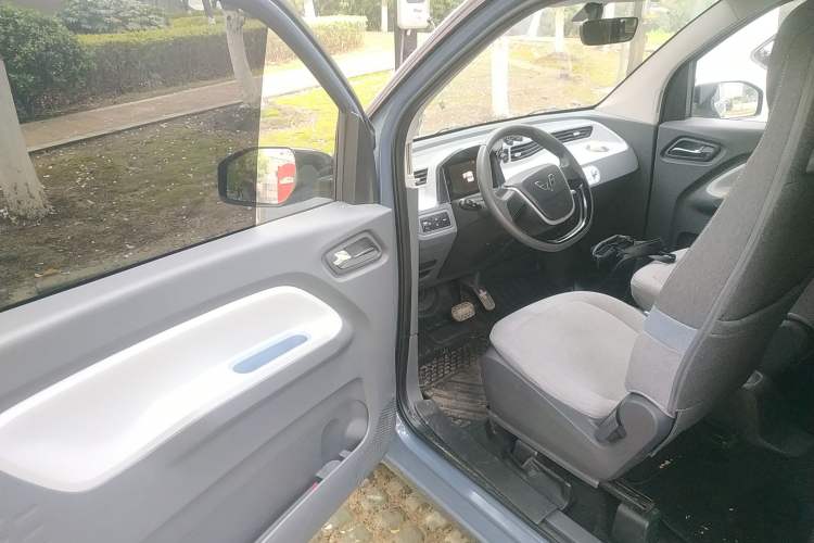 Used Wuling Hongguang MINIEV 2022 Macaron Premium Model – Lithium Iron Phosphate
