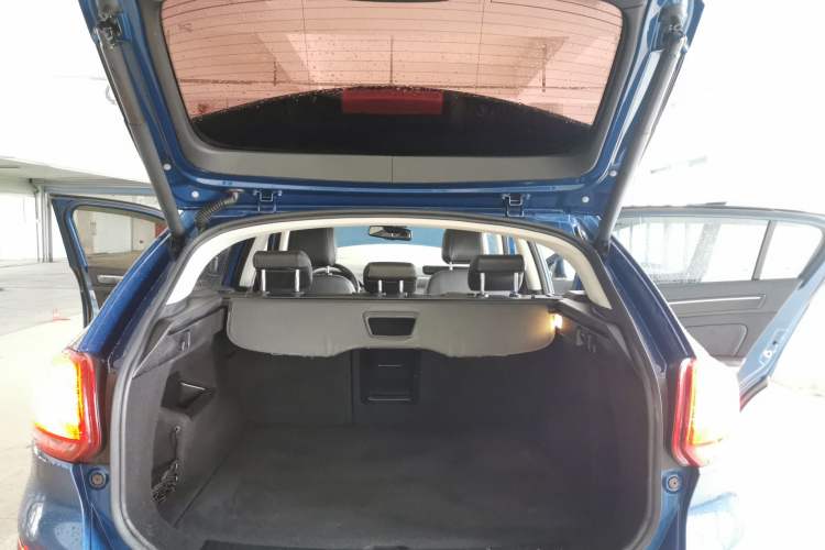 Used Qoros 5 2017 1.6T Automatic Flagship Model Trunk