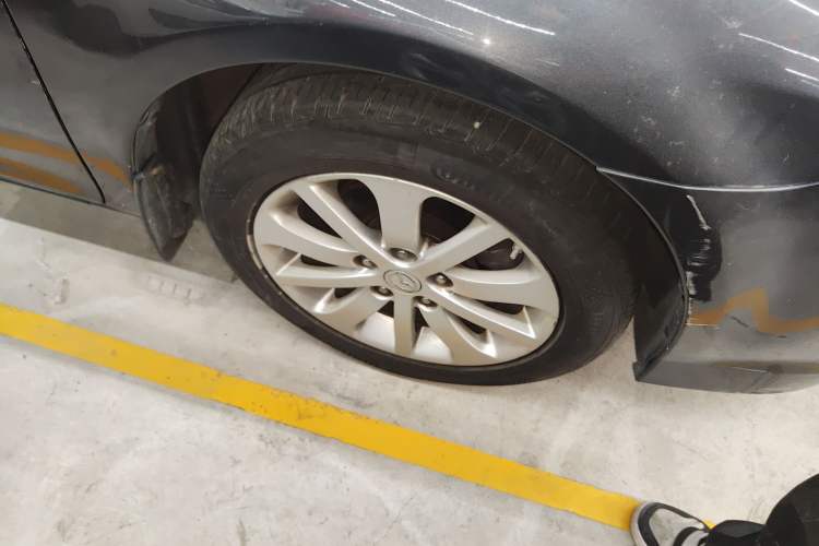 Used Mazda 6 2013 2.0L Automatic Fashion Edition Right Front Wheel Hub