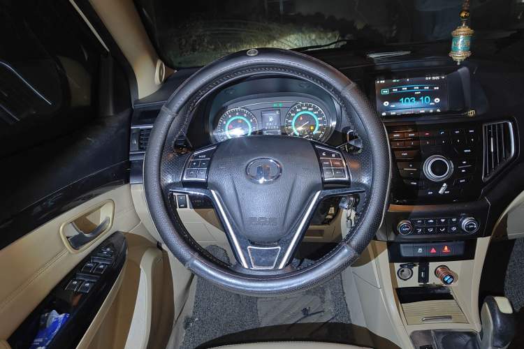 Used Great Wall C30 2015 1.5L AMT Luxury Model
