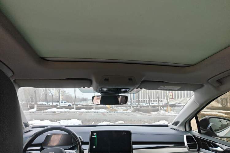 Used Volkswagen ID.6 CROZZ 2021 High-Performance PRIME Edition Headliner