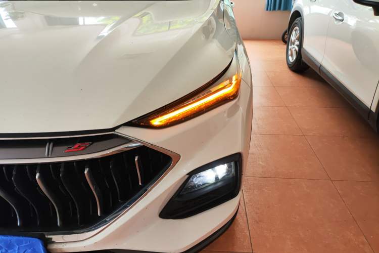 Used CHANGAN OSHAN X5 2021 1.5T DCT Luxury Edition
