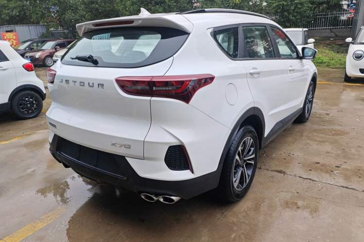 Used JETOUR X70 2024 1.5T DCT Enjoyment Edition 5 Seats