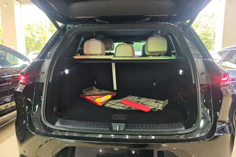 Used Li Auto L6 2024 Pro Model Trunk