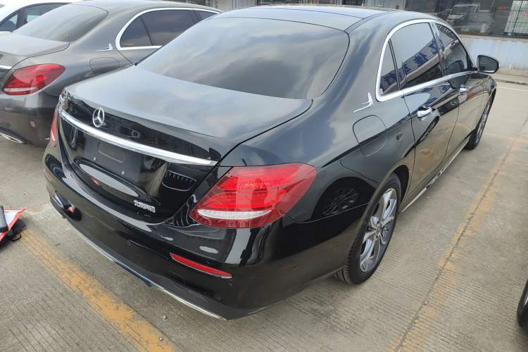 Used Mercedes-Benz E-Class 2020 E 300 L Sport Luxury Edition Rear Right 45 Deg