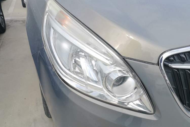 Used Buick GL8 2018 28T Luxury Model China VI Standard Right Front Headlight