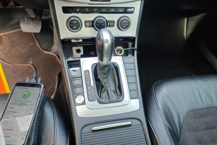 Used Volkswagen Magotan 2015 Revised Version 2.0 TSI Luxury Edition
