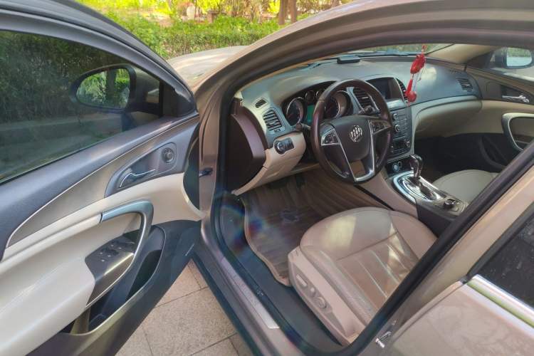 Used Buick Regal 2012 2.4L SIDI Flagship Edition Driver Seat