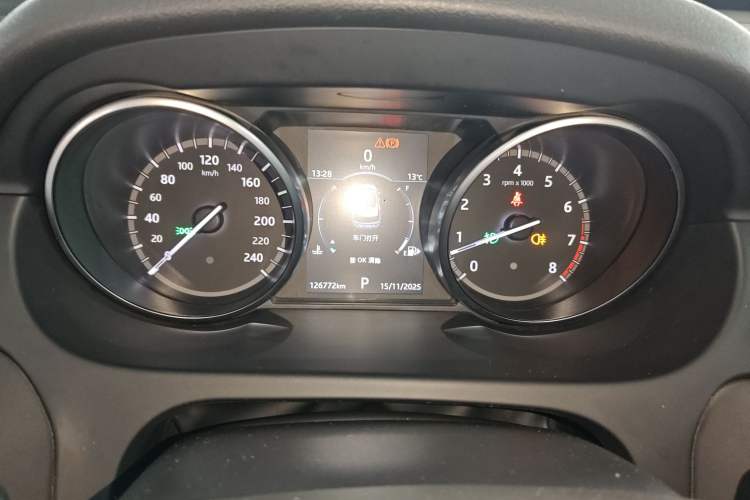 Used Land Rover Discovery Sport 2019 240 PS SE Version China VI Standard