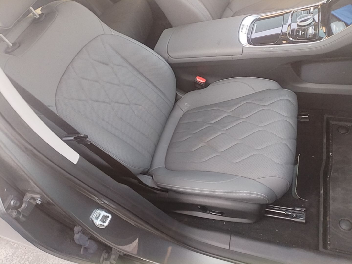 Geely Galaxy A7 2025 Model EM-i 150km Exploration+ Edition — снимка 19