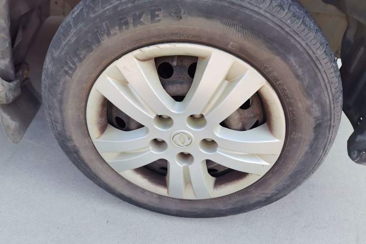 Used FORTHING Lingzhi 2014 V3 1.5L 7-Seater Comfort Model