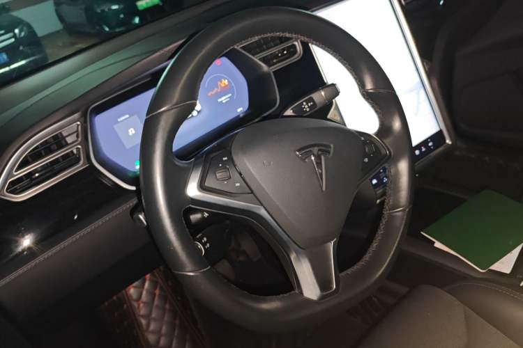 Used Tesla Model X 2017 X 100D Long Range Edition Steering Wheel