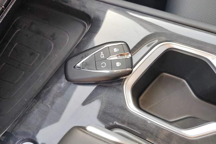 Used Changan CS75 2026 Model PRO 1.5T DCT Prestige 7-Seater