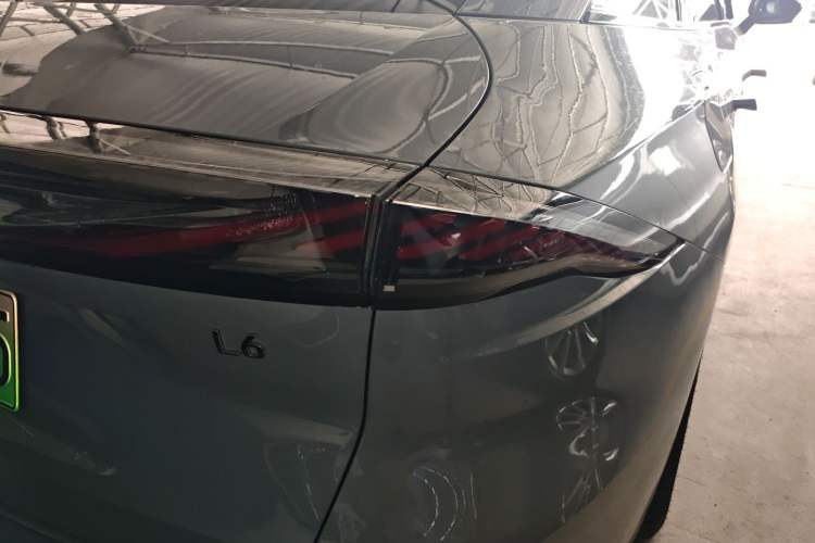 Used Geely Galaxy L6 2024 125km PLUS Dragon Edition
